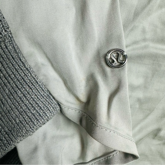 Lululemon Athletica Gray Women's Cardigan Size 8 - Picture 7 of 8